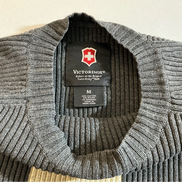Victorinox Swiss Army Crew Gray Sweater Size M - Picture 7 of 12